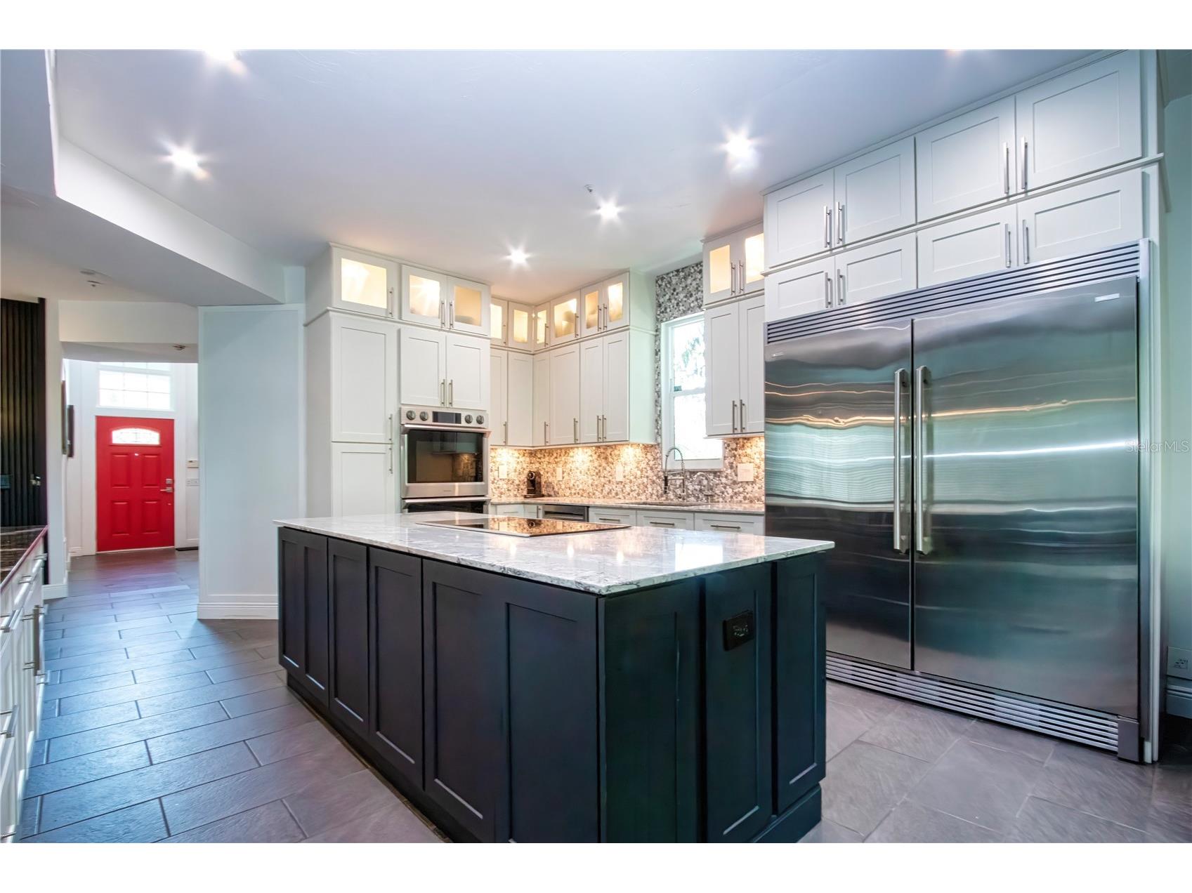 3915 Somerset Drive #9 Sarasota FL 34242 A4698567 image16