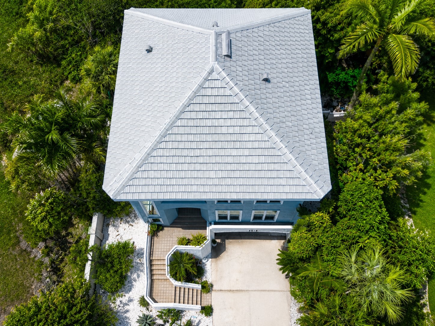 3915 Somerset Drive #9 Sarasota FL 34242 A4698567 image3