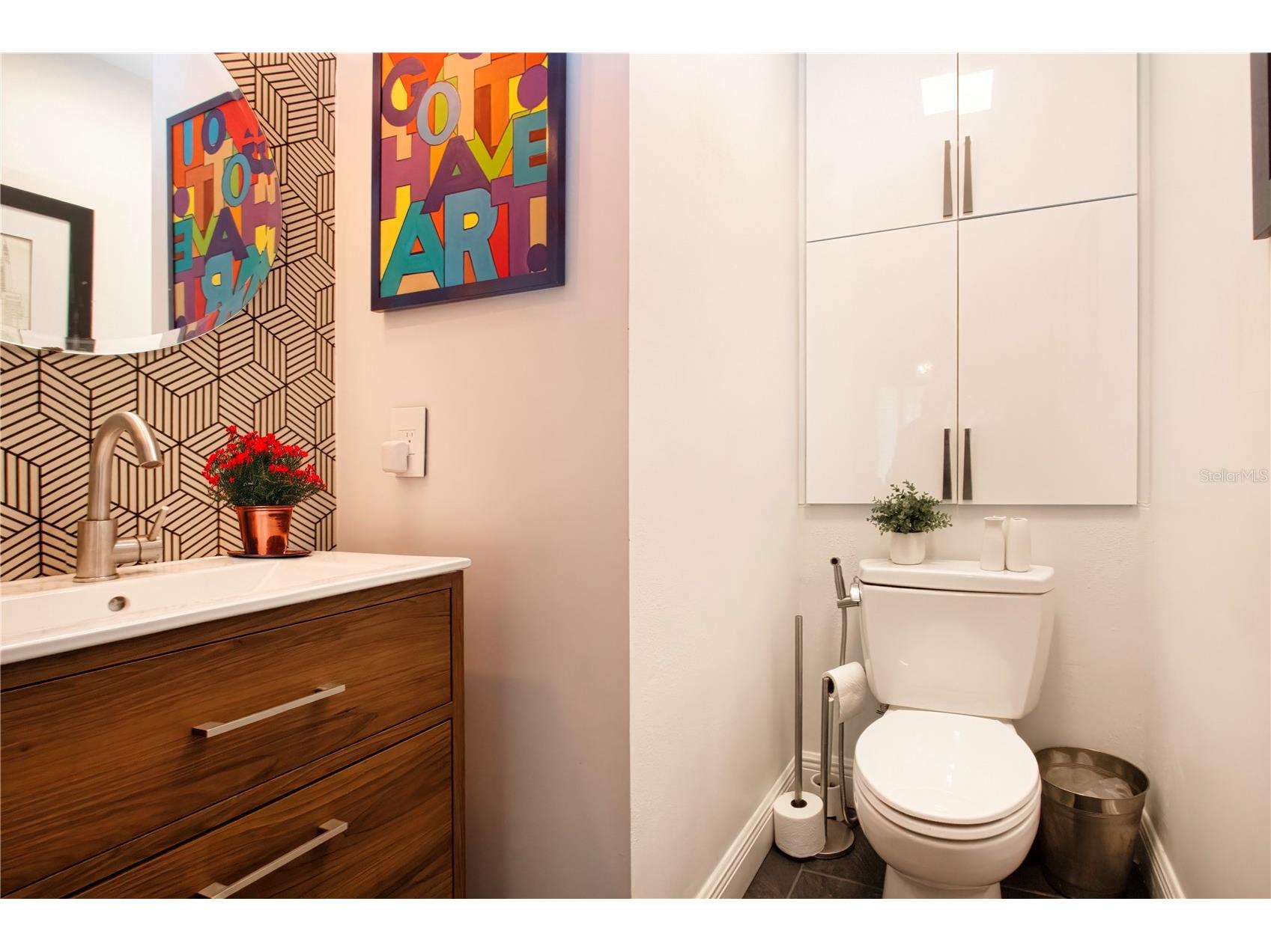 3915 Somerset Drive #9 Sarasota FL 34242 A4698567 image33