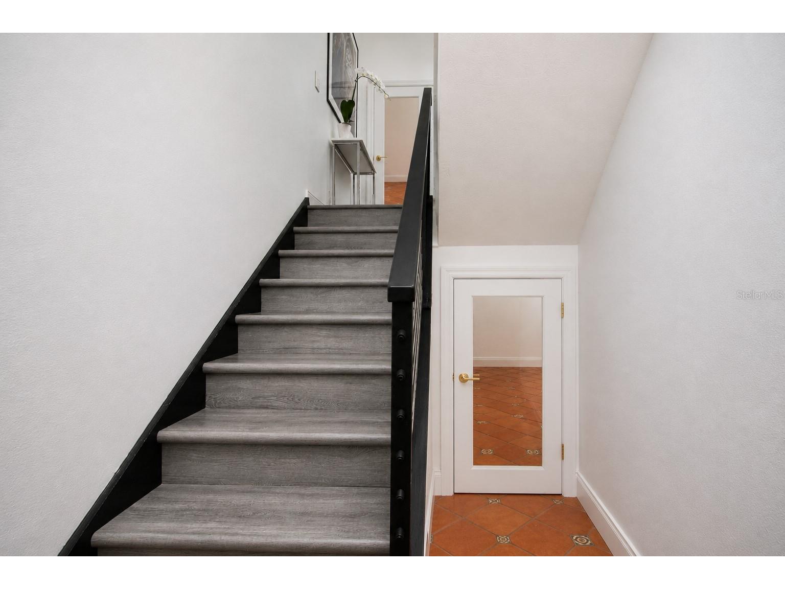 3915 Somerset Drive #9 Sarasota FL 34242 A4698567 image51