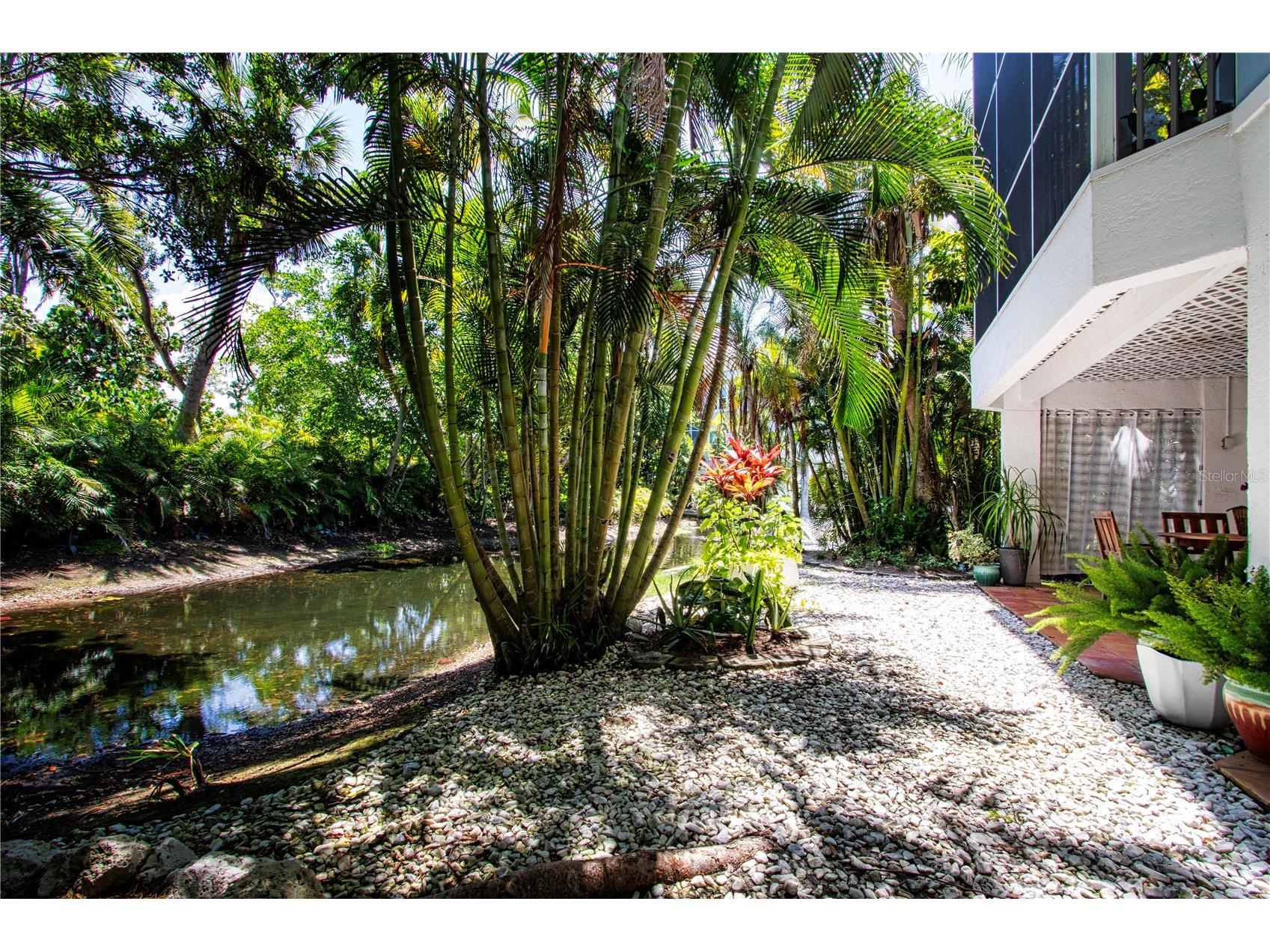 3915 Somerset Drive #9 Sarasota FL 34242 A4698567 image61