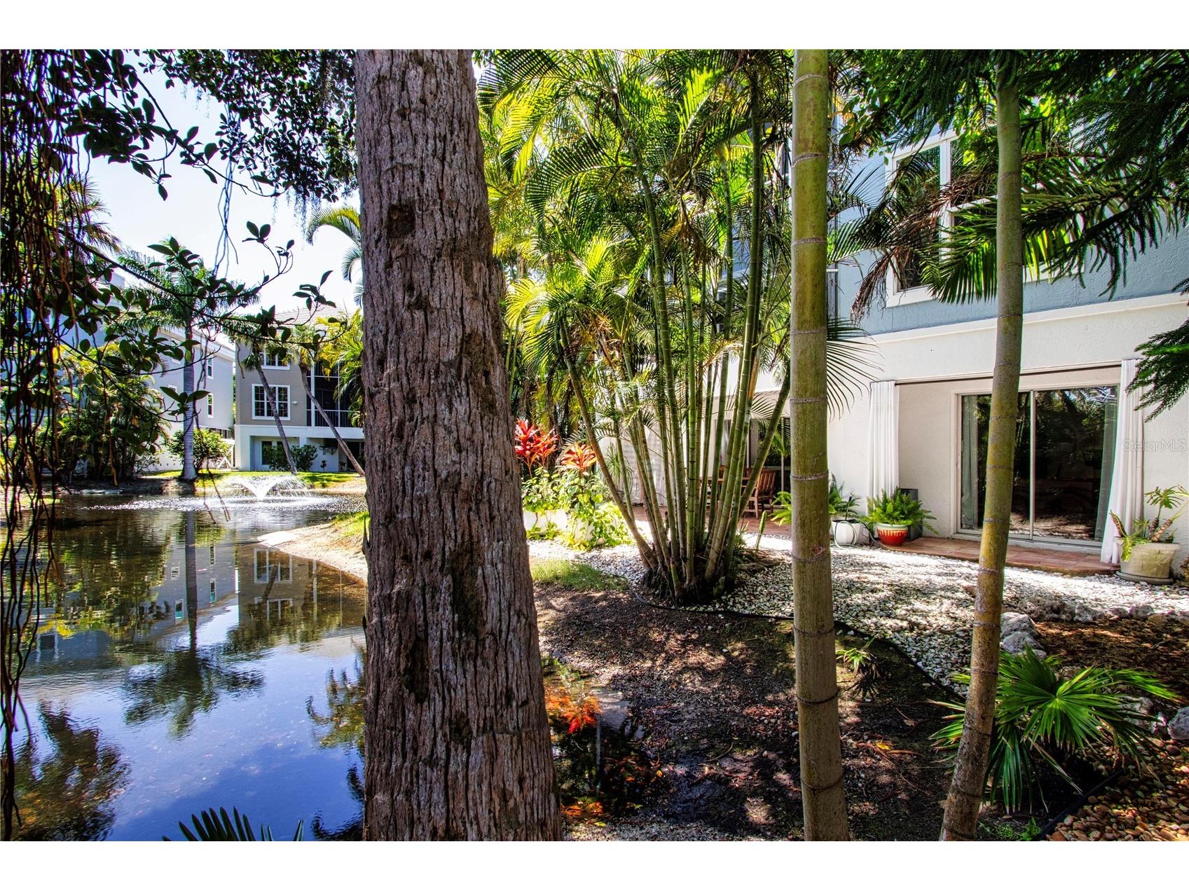 3915 Somerset Drive #9 Sarasota FL 34242 A4698567 image62