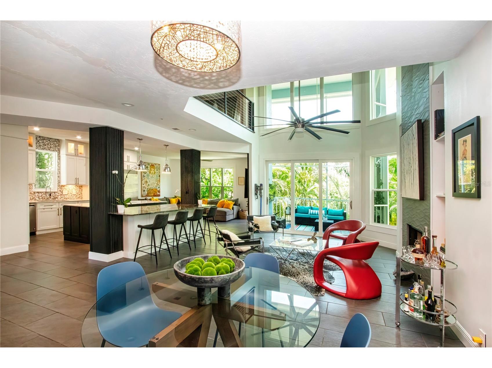 3915 Somerset Drive #9 Sarasota FL 34242 A4698567 image8