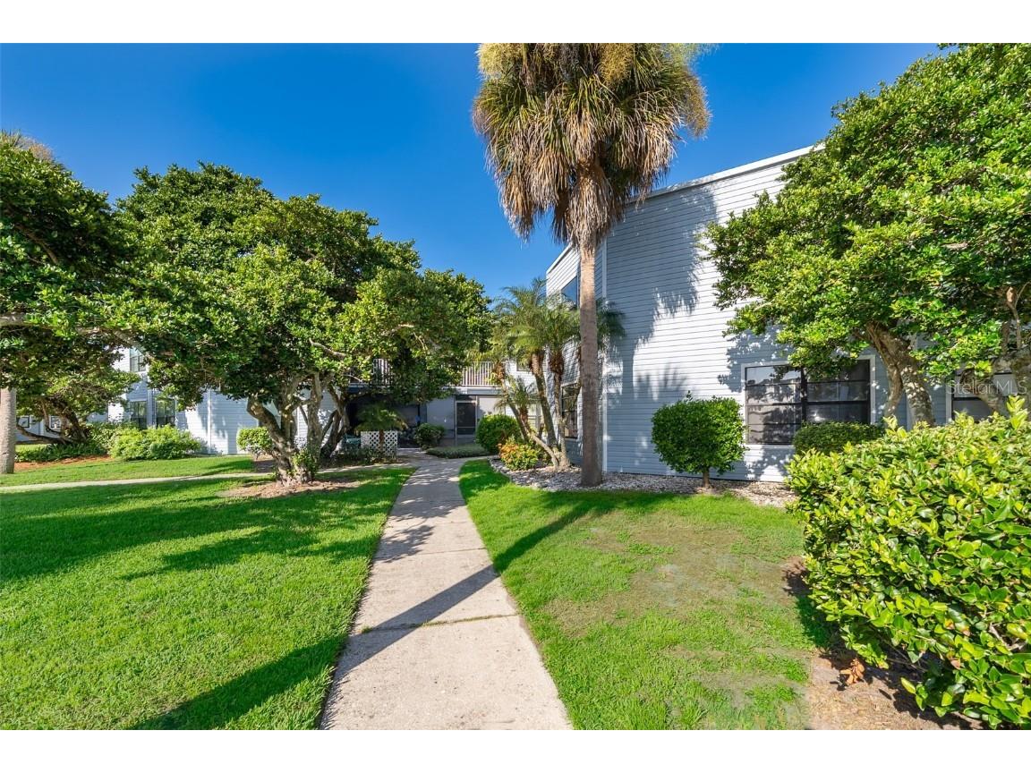 3916 Atrium Drive Drive #4 Orlando FL 32822 - LAKE FREDERICA O6336168 image1