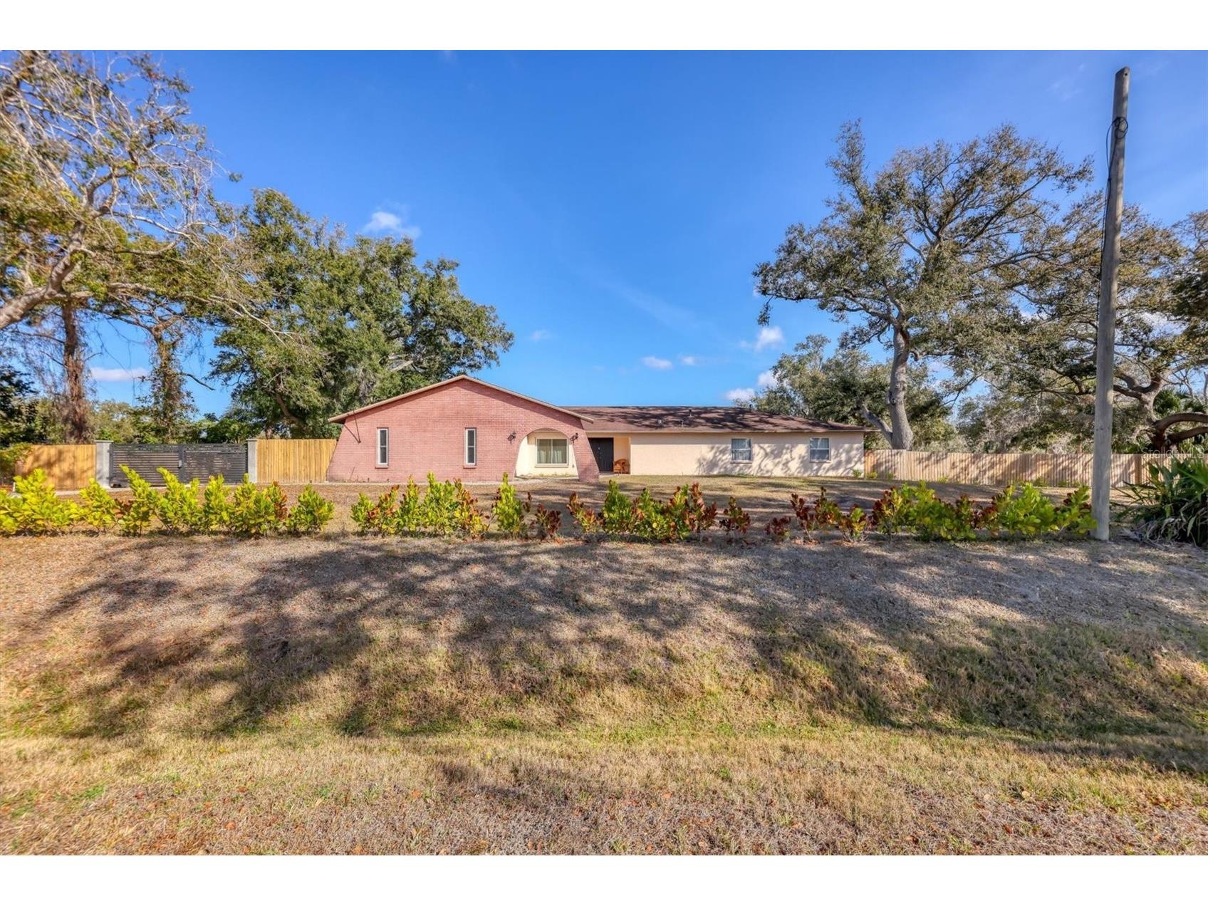 3917 Desoto Road Sarasota FL 34235 A4681269 image1