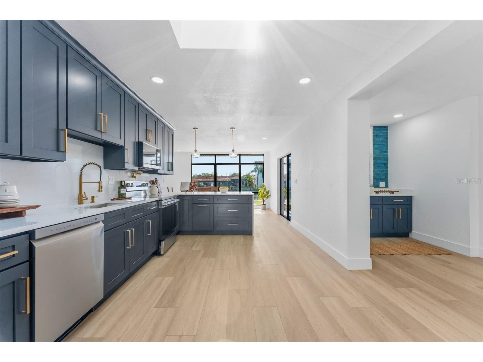 3917 E Eden Roc Circle Tampa FL 33634 TB8504490 image42