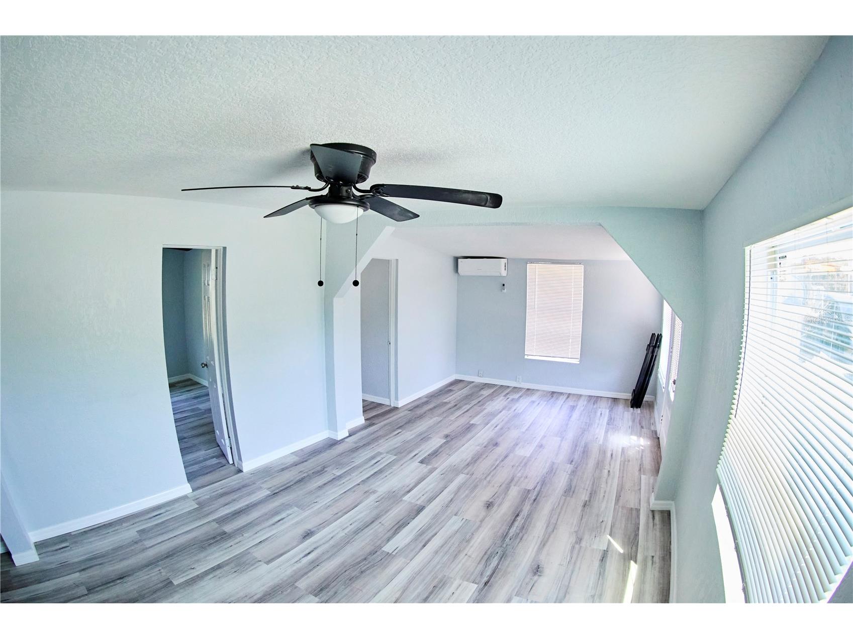 3917 E Hanna Avenue Tampa FL 33610 TB8491795 image10
