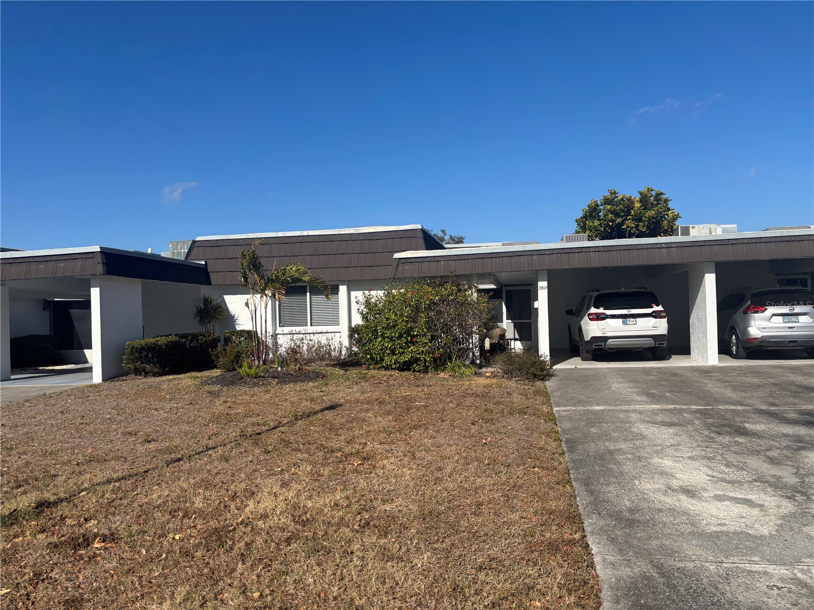 3917 Glen Oaks Drive E #52 Sarasota FL 34232 A4682304 image1