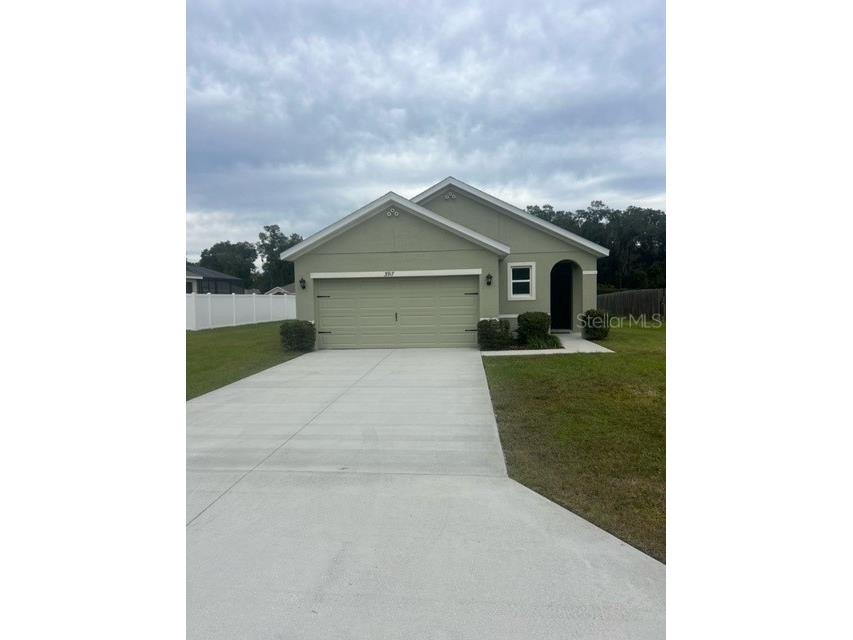 3917 SE 98th Place Belleview FL 34420 OM668505 image1