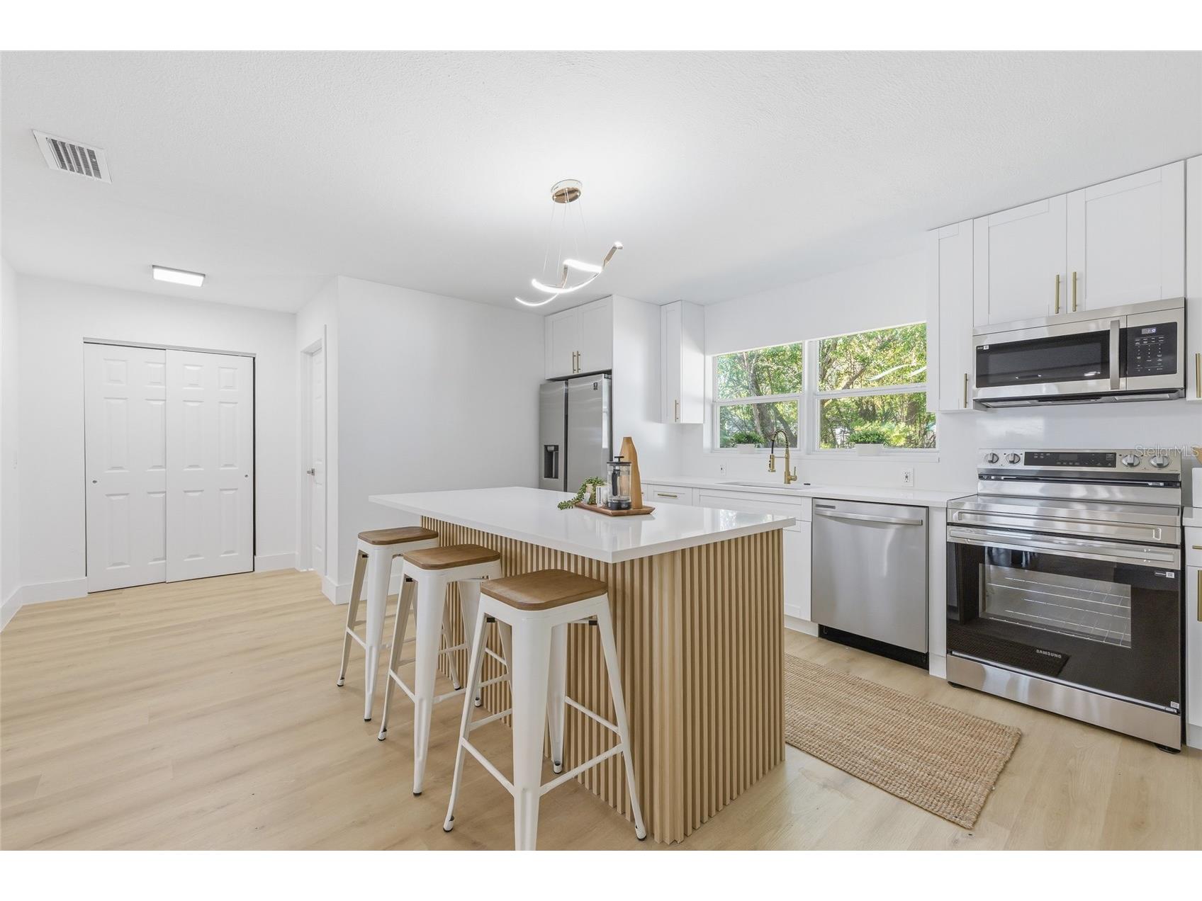 3917 W Pine Street Tampa FL 33607 TB8487585 image17
