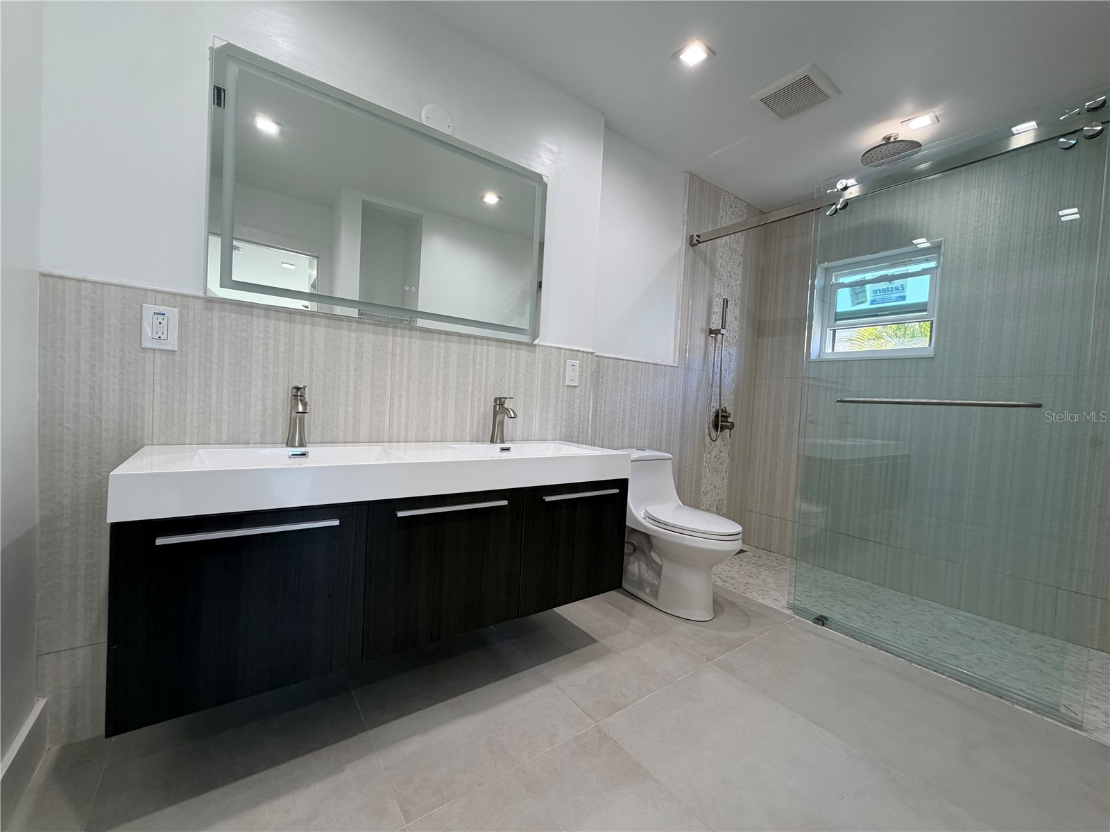 3918 Doral Drive Tampa FL 33634 TB8478990 image17