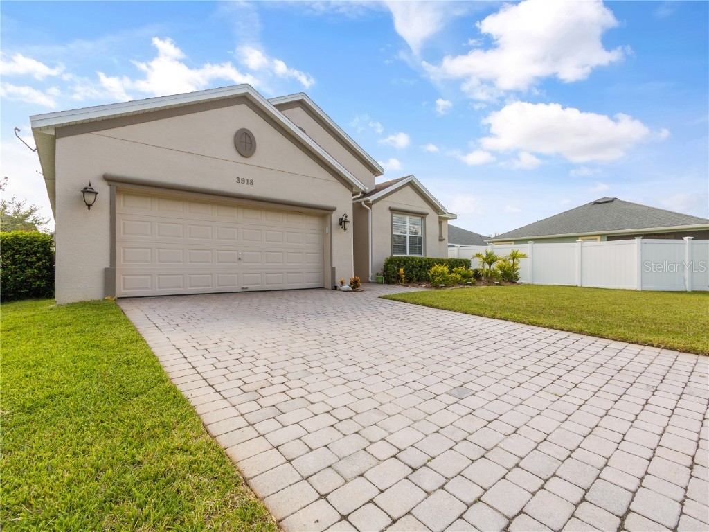 3918 Watersend Drive Orlando FL 32829 S5087985 image1