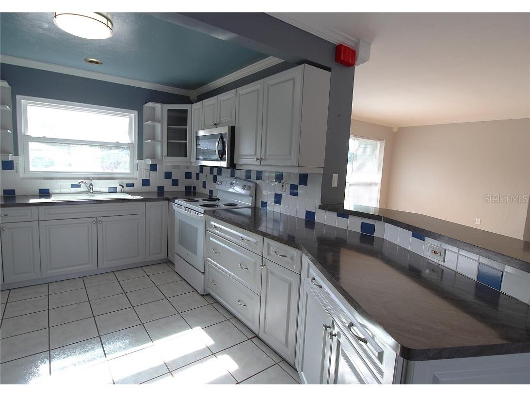 3919 27th Parkway #3919 Sarasota FL 34235 A4675621 image5