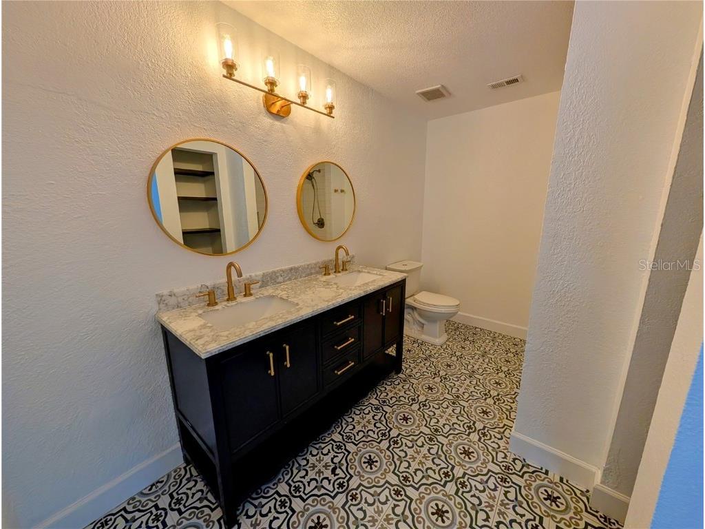 3919 Carroll Pines Court Tampa FL 33614 TB8441635 image16