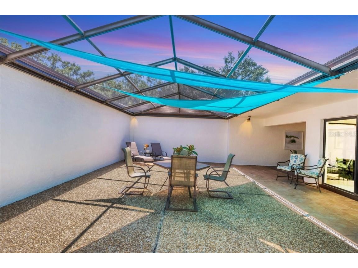 3919 Glen Oaks Manor Drive Sarasota FL 34232 A4652669 image2