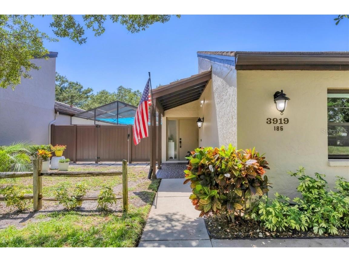 3919 Glen Oaks Manor Drive Sarasota FL 34232 A4652669 image9