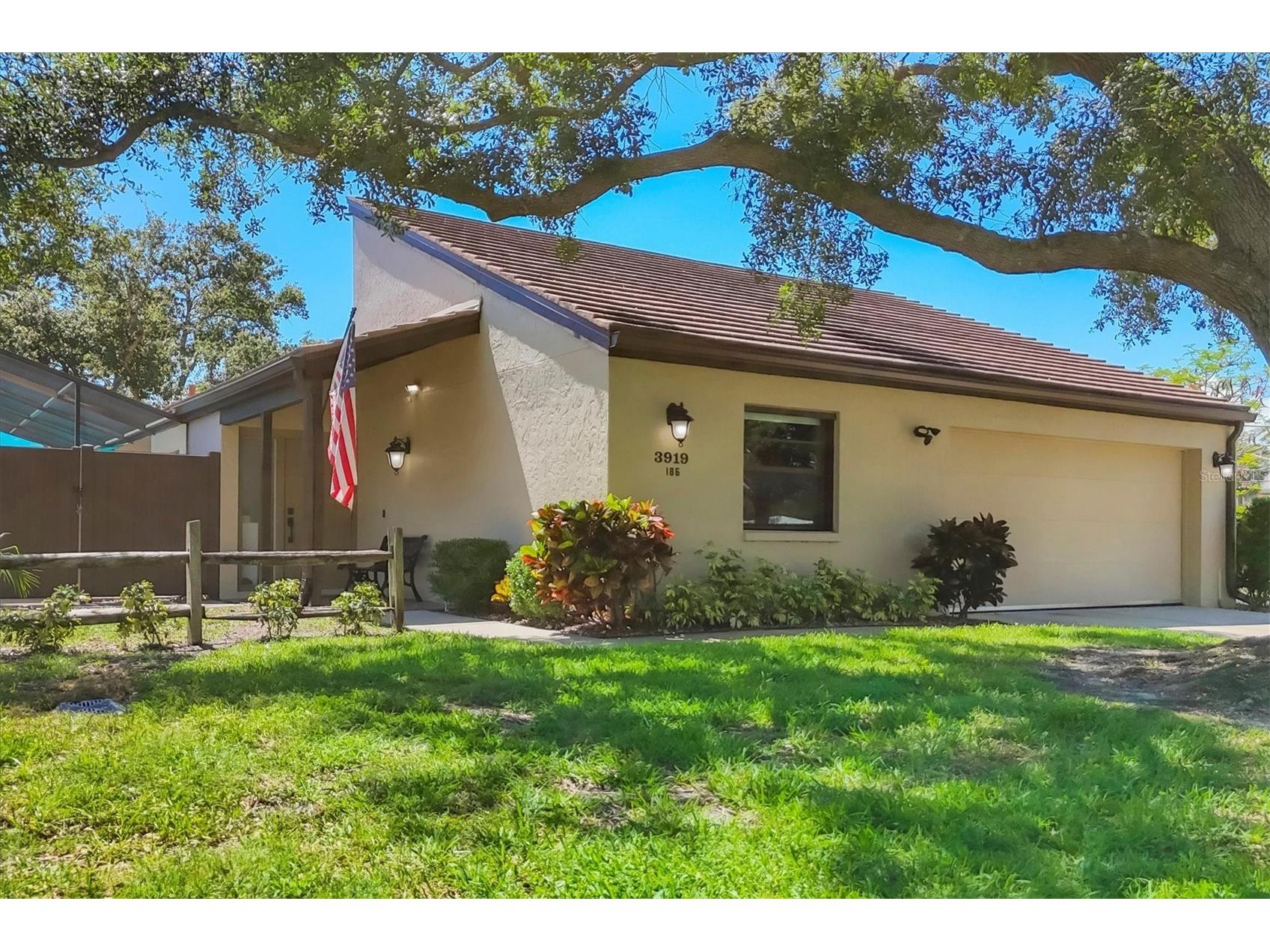 3919 Glen Oaks Manor Drive Sarasota FL 34232 A4683587 image7