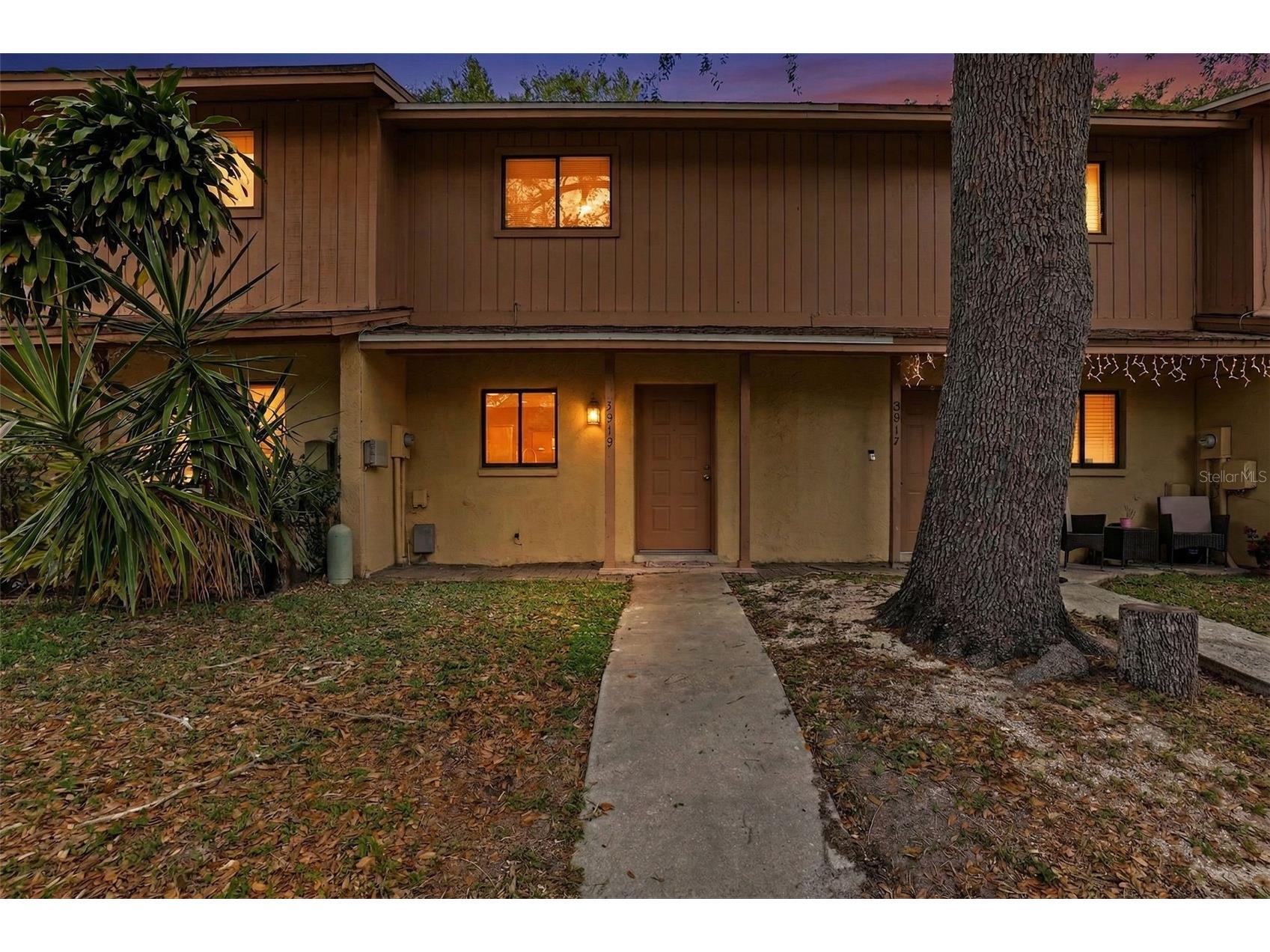 3919 Pine Limb Court Tampa FL 33614 TB8491521 image1