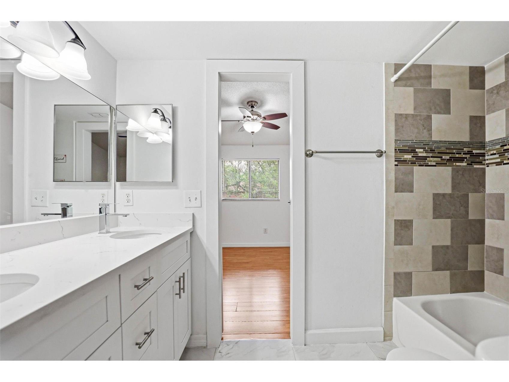 3919 Pine Limb Court Tampa FL 33614 TB8491521 image30