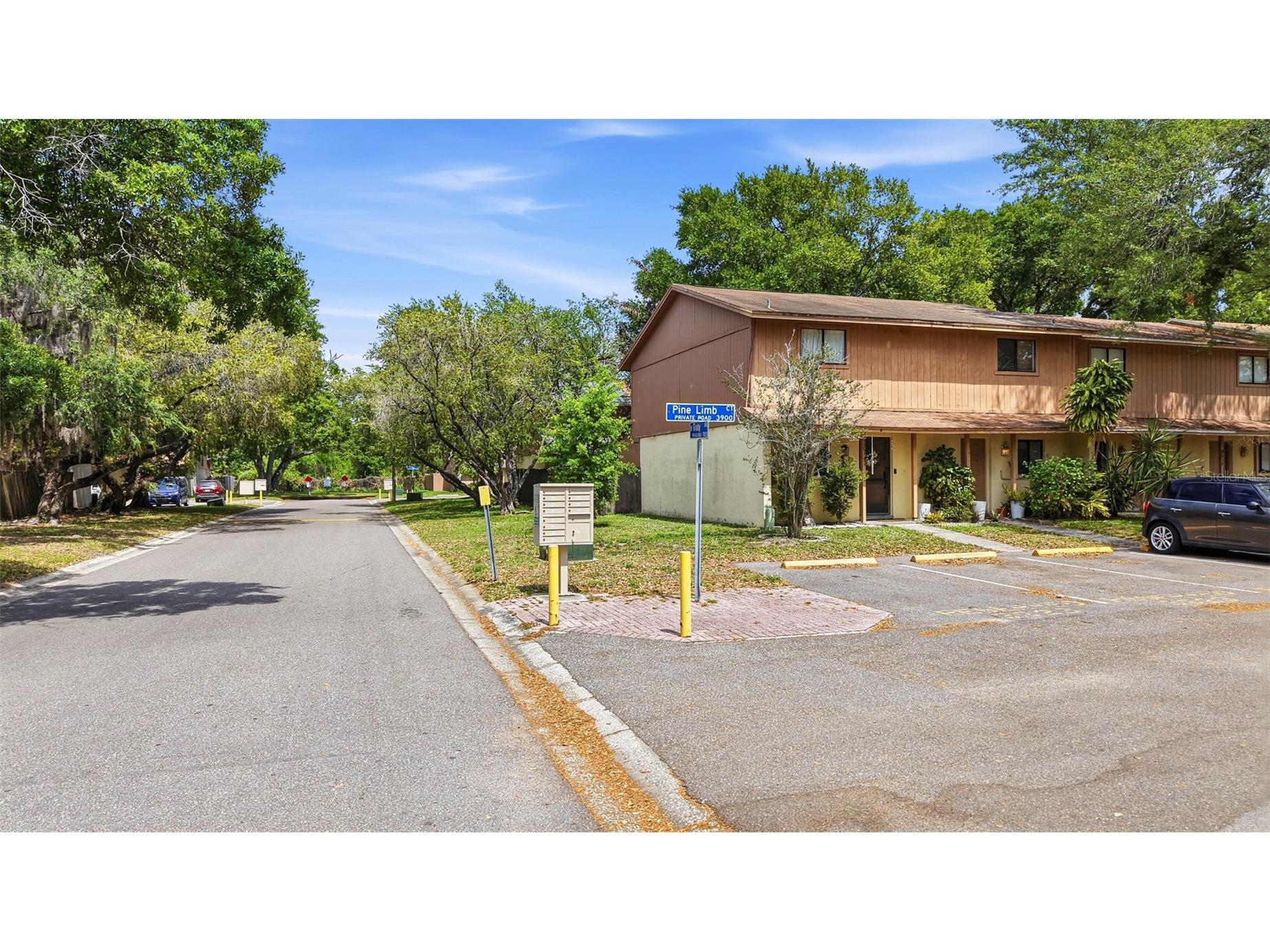 3919 Pine Limb Court Tampa FL 33614 TB8491521 image59