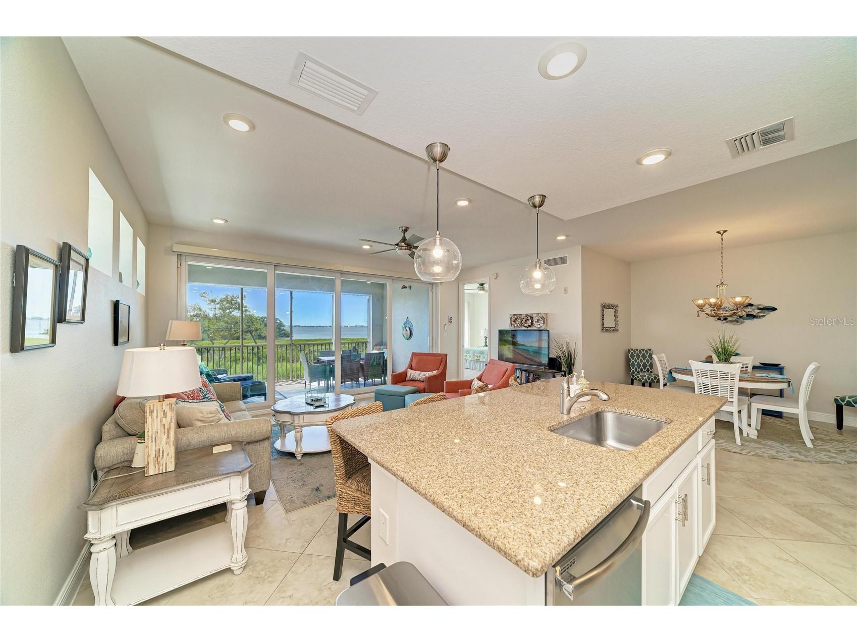 392 Aruba Circle #102 Bradenton FL 34209 A4692888 image11