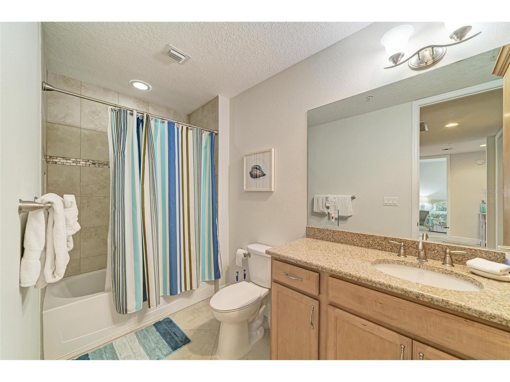 392 Aruba Circle #102 Bradenton FL 34209 A4692888 image36