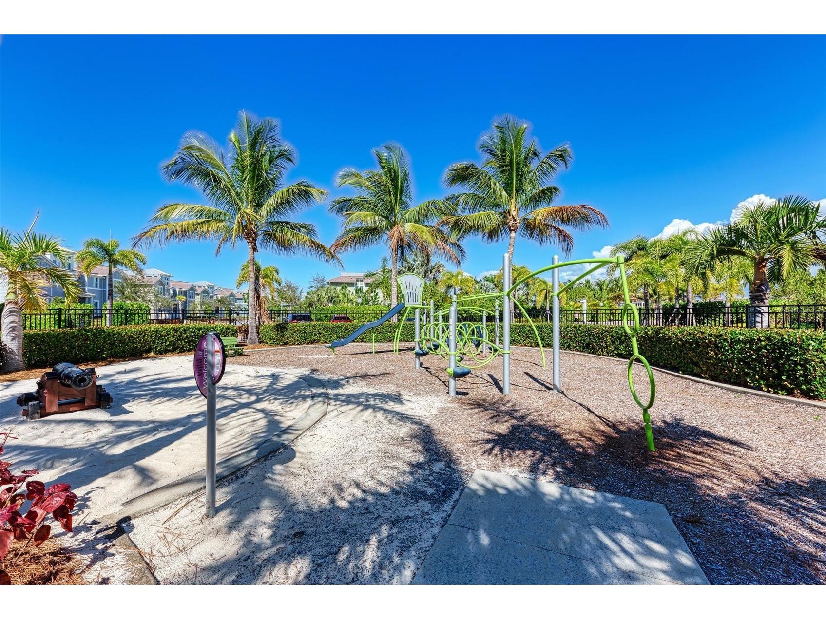 392 Aruba Circle #102 Bradenton FL 34209 A4692888 image52