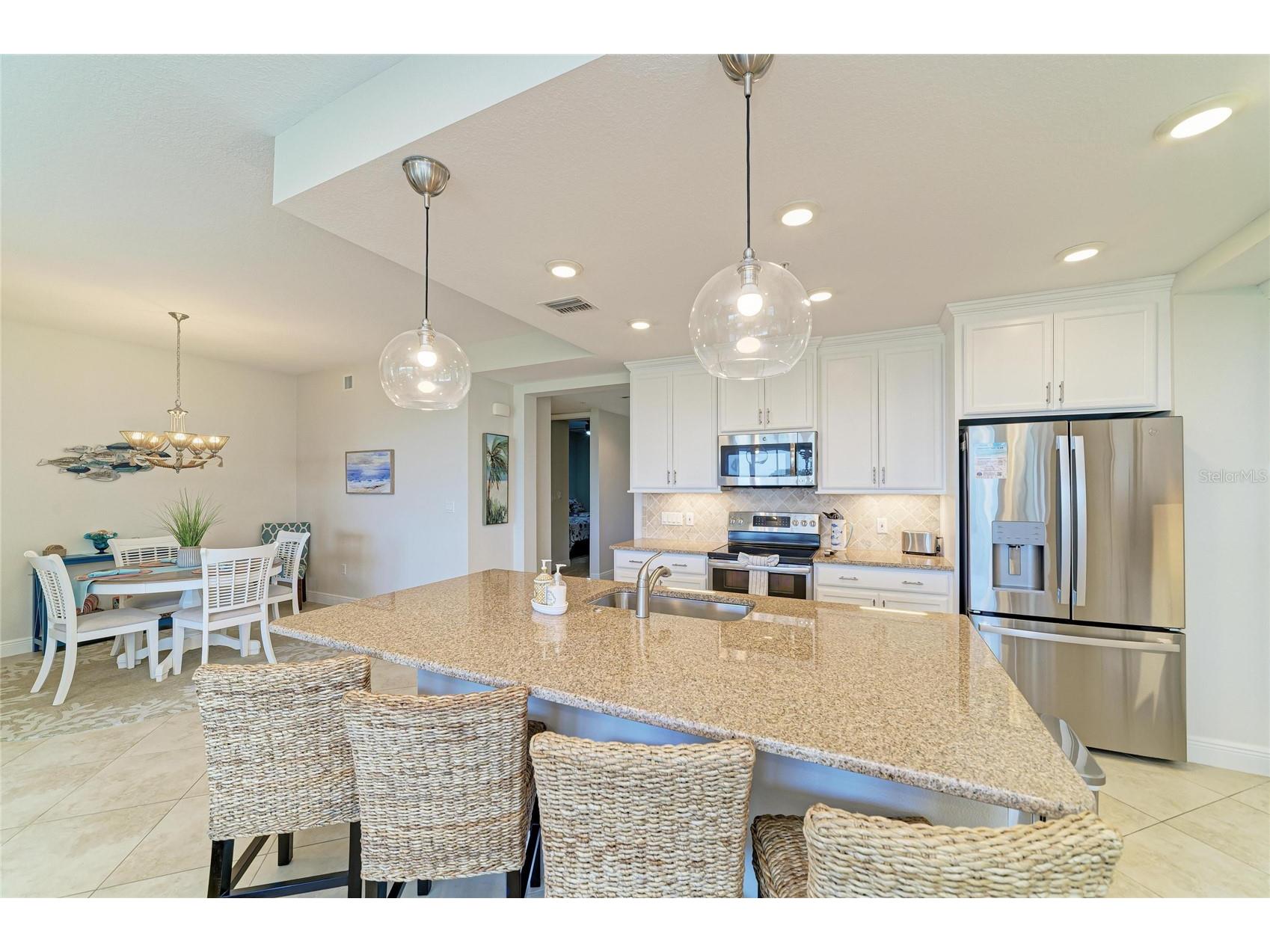 392 Aruba Circle #102 Bradenton FL 34209 A4692888 image9