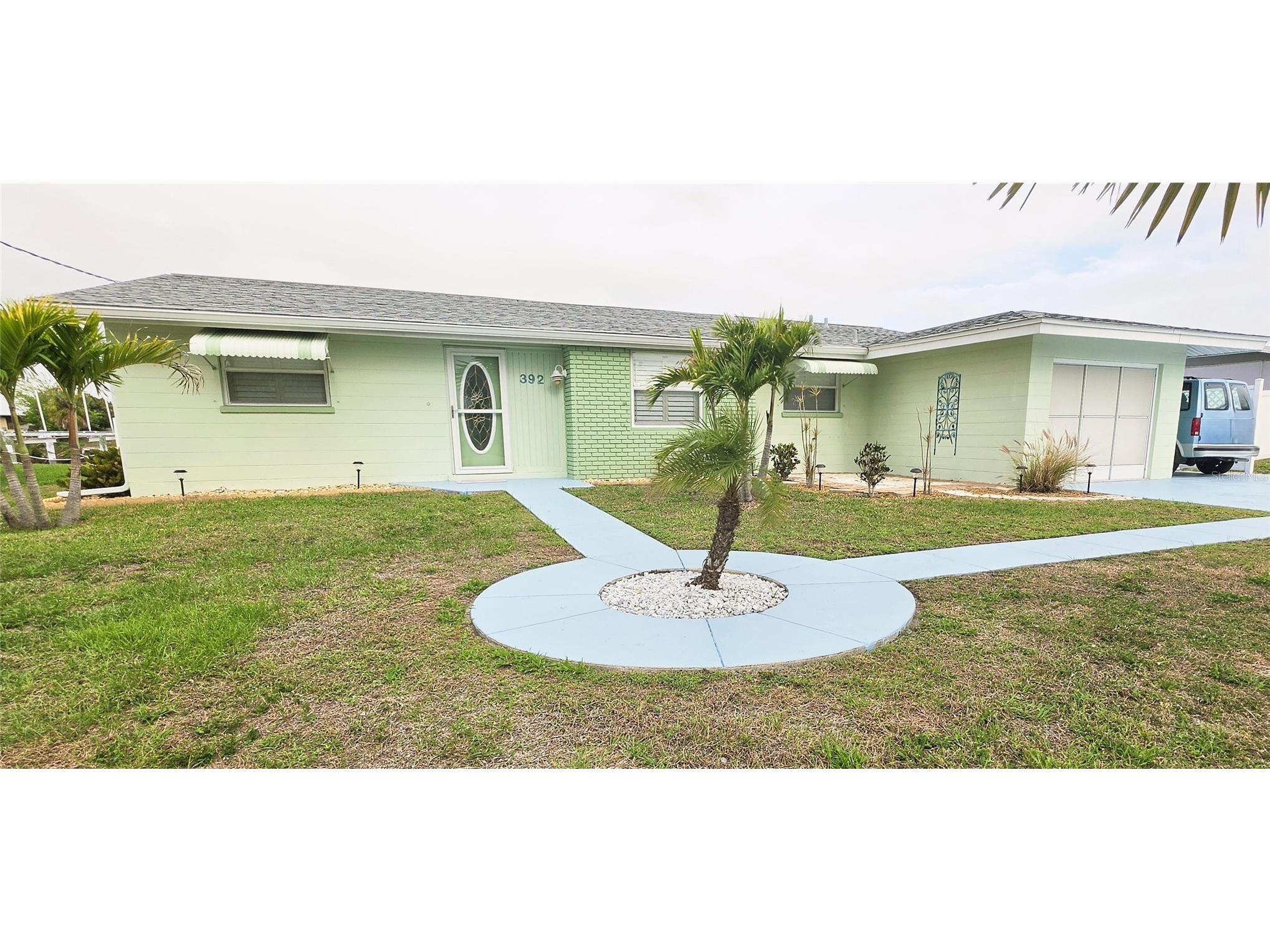392 E Tarpon Boulevard NW Port Charlotte FL 33952 - ALLIGATOR BAY HARBOR BAY C7523359 image1