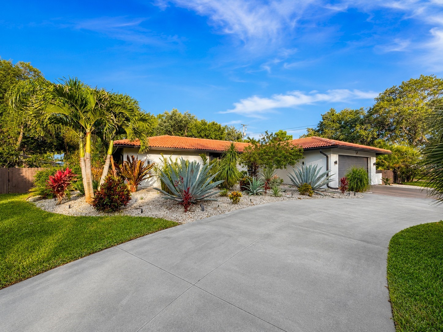 392 W Rossetti Drive Nokomis FL 34275 A4693915 image1