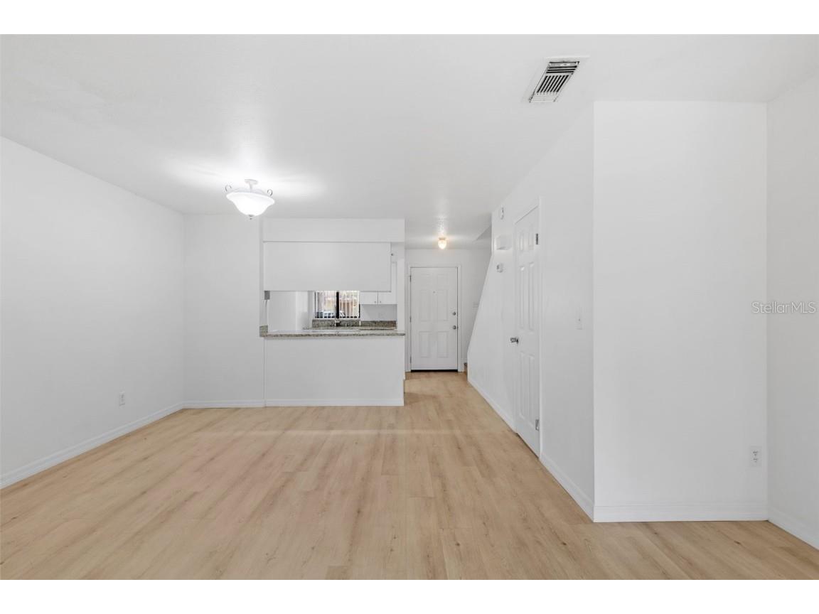 3920 Cedar Limb Court Tampa FL 33614 TB8412163 image11