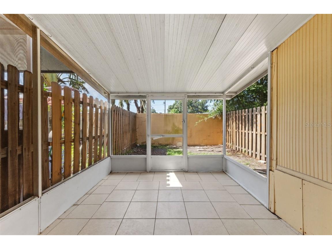 3920 Cedar Limb Court Tampa FL 33614 TB8412163 image26