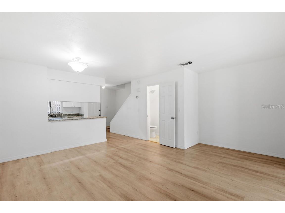 3920 Cedar Limb Court Tampa FL 33614 TB8412163 image7