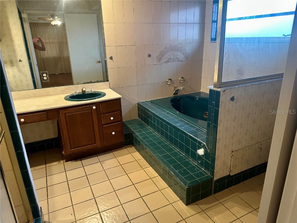 3920 Venetian Way Tampa FL 33634 TB8410353 image8