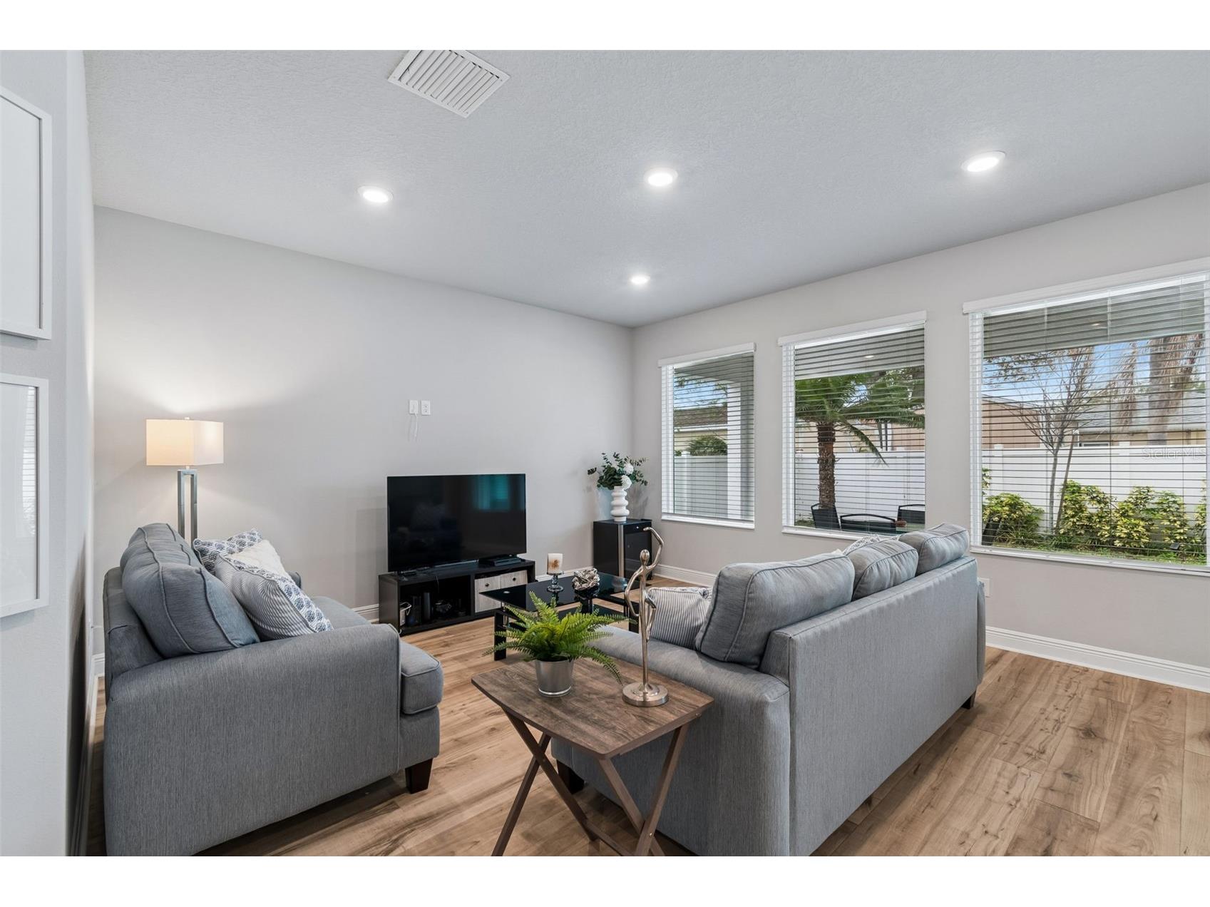 3920 W Lemon Street Tampa FL 33609 TB8486806 image14