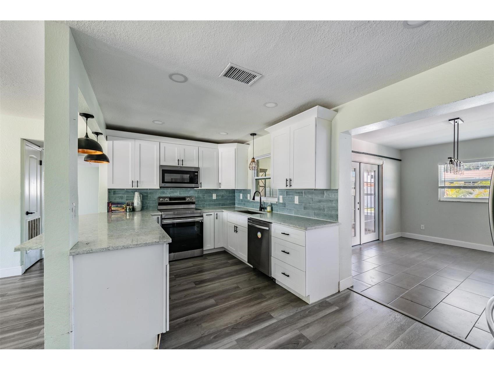 3920 Wahoo Drive SE Saint Petersburg FL 33705 TB8506442 image9
