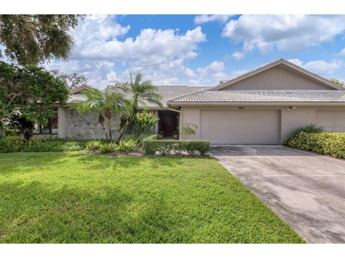 3920 Wilshire Circle #25 Sarasota FL 34238 A4585682 image1
