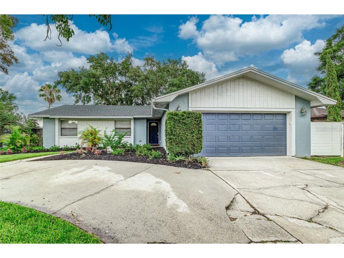 3920 Woodburn Loop E Lakeland FL 33813 P4930696 image1