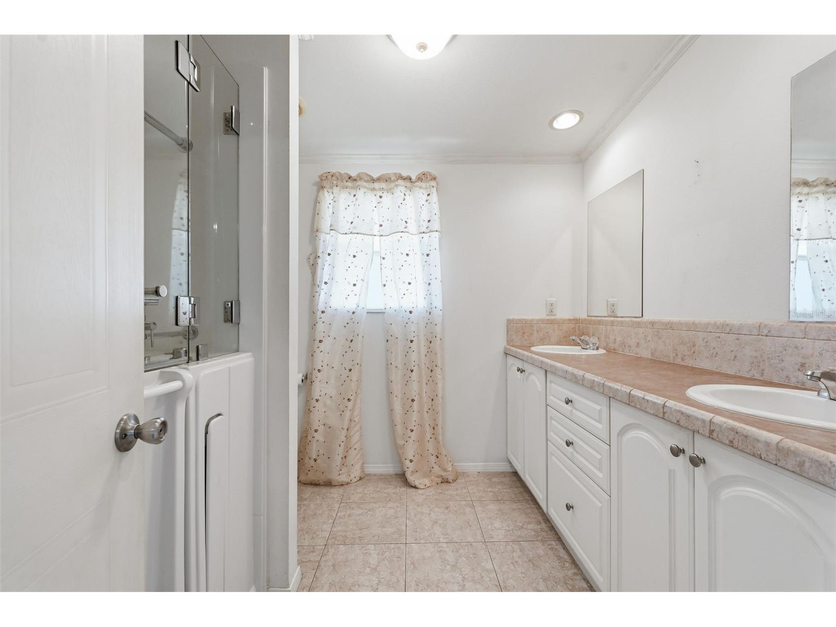 39206 Flora Avenue Zephyrhills FL 33542 TB8519766 image29