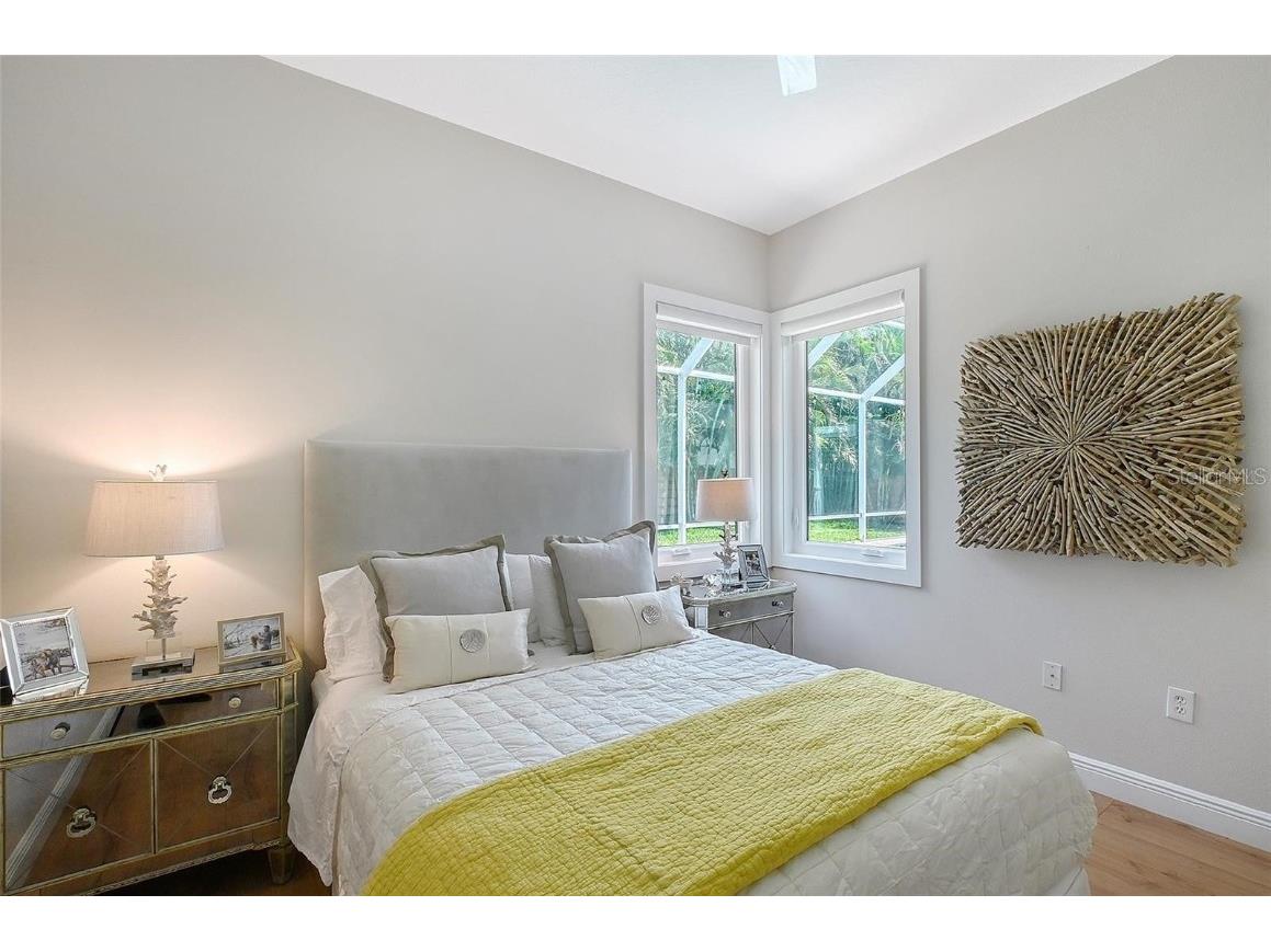 3921 Maravic Place Sarasota FL 34231 A4668587 image24