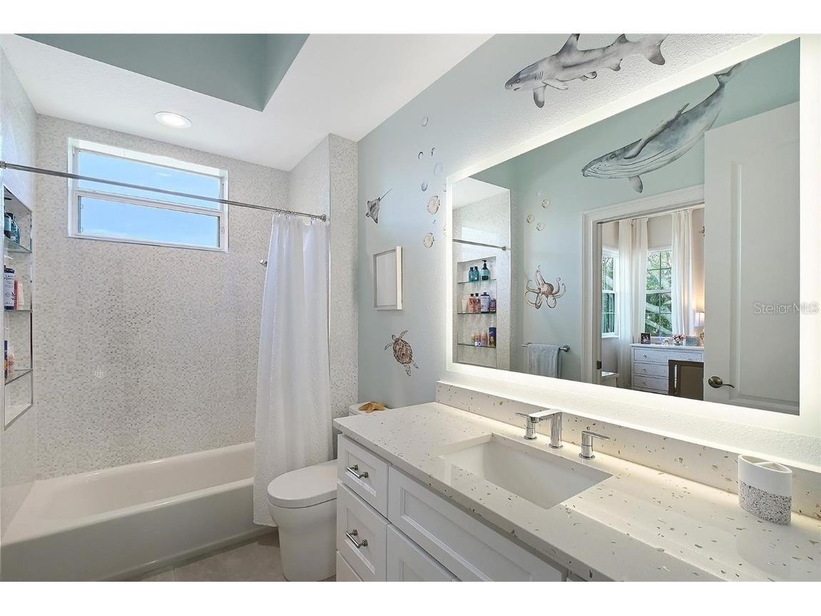 3921 Maravic Place Sarasota FL 34231 A4668587 image29