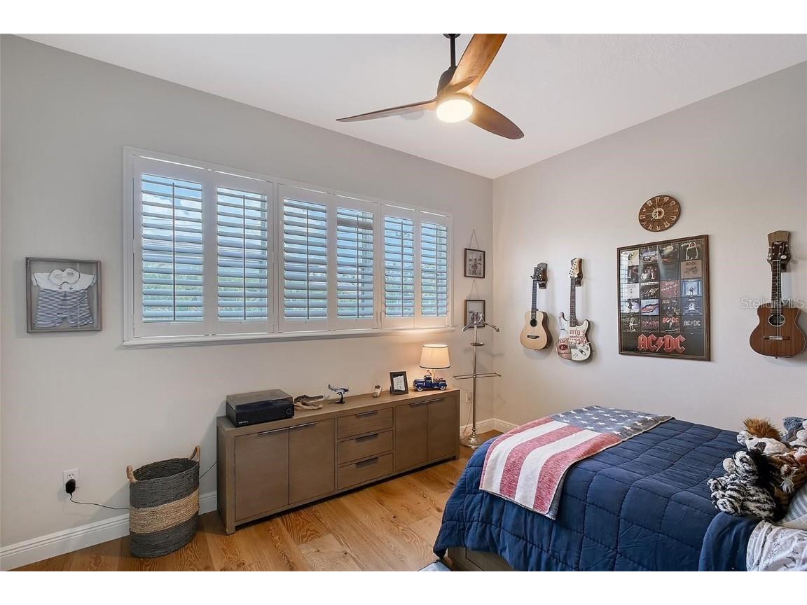 3921 Maravic Place Sarasota FL 34231 A4668587 image30