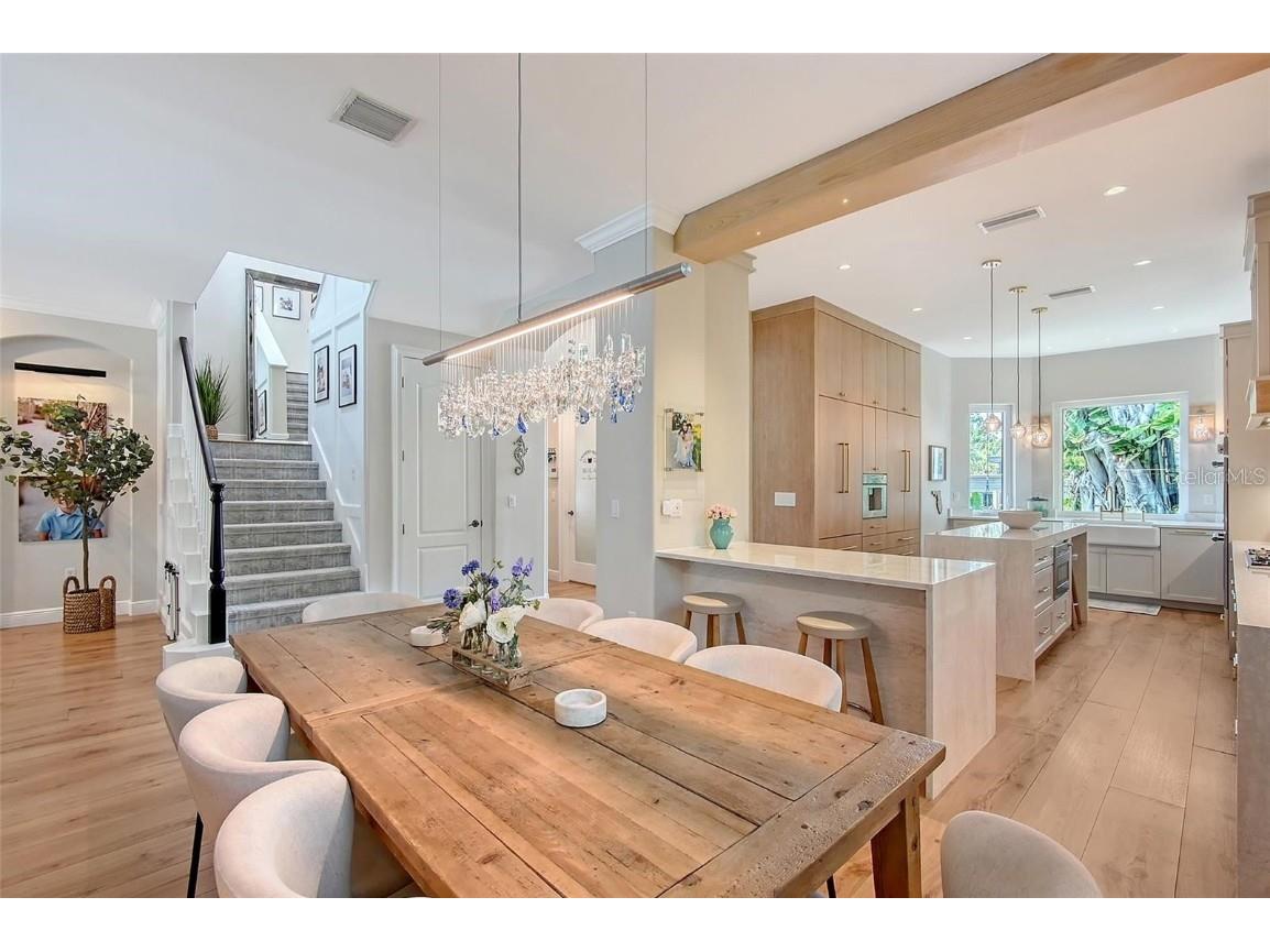 3921 Maravic Place Sarasota FL 34231 A4668587 image9