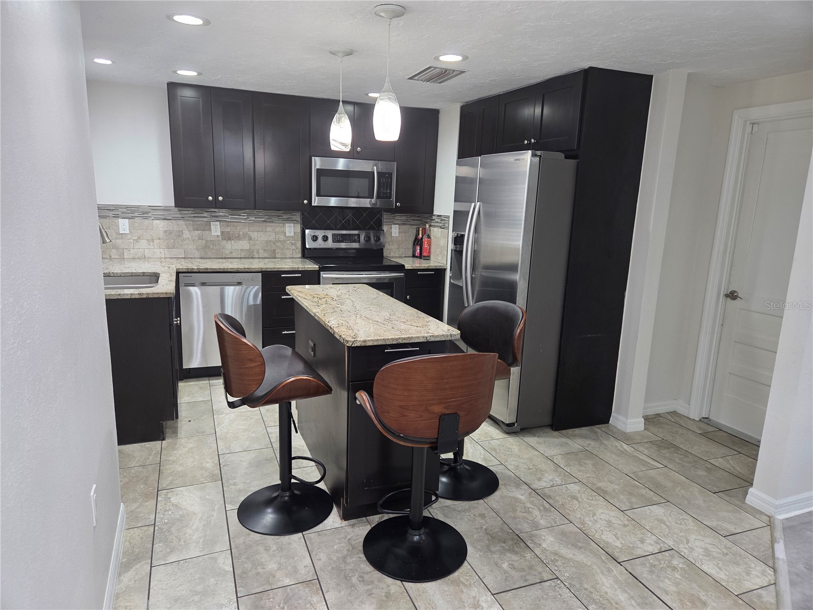 3922 Cochise Ter Sarasota FL 34233 A4695002 image7