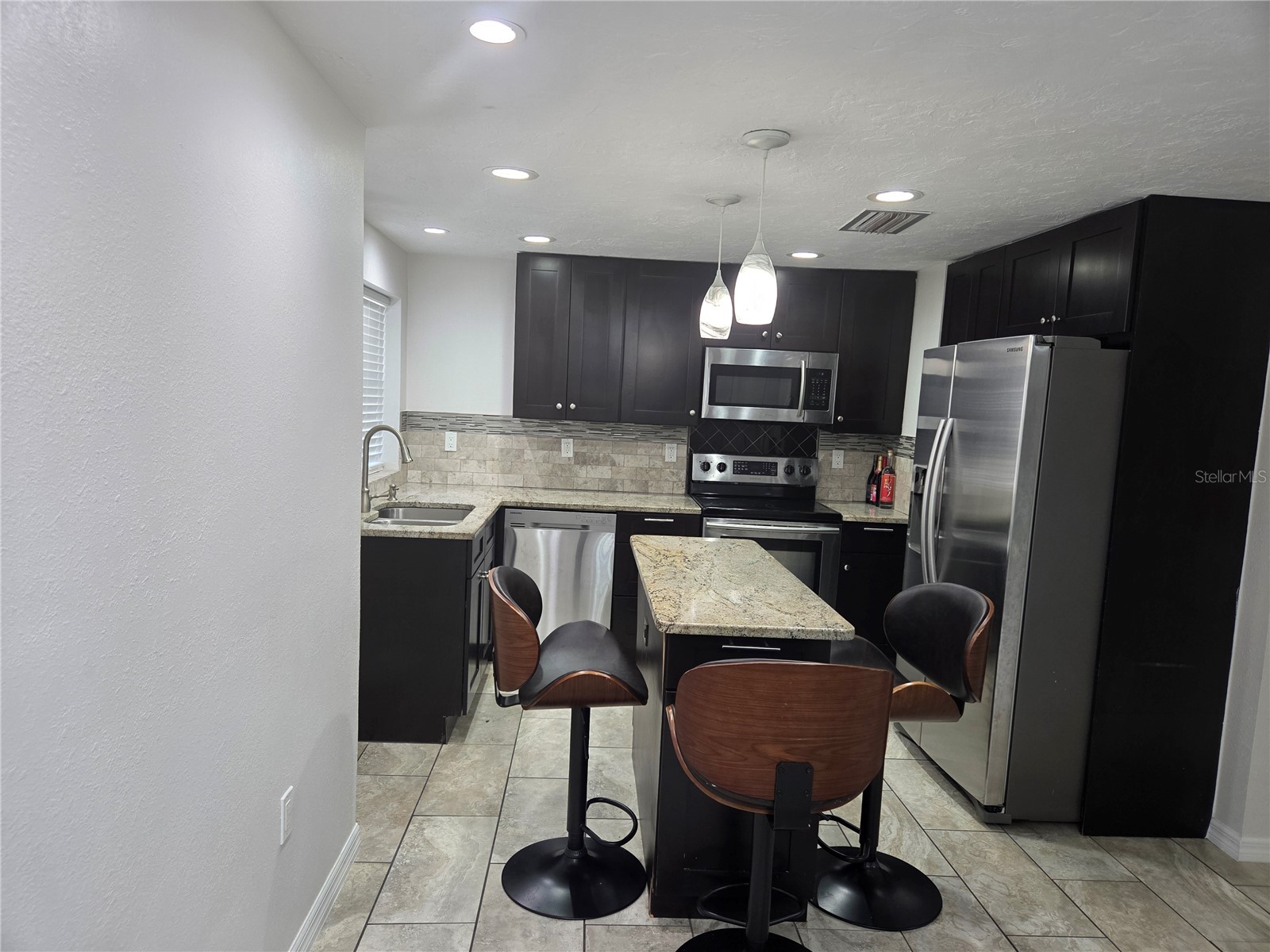3922 Cochise Ter Sarasota FL 34233 A4695002 image8