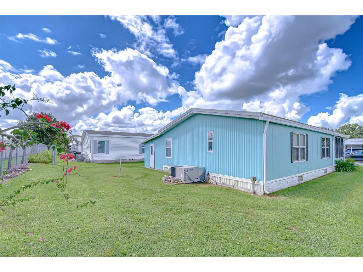 3922 William Hume Drive Zephyrhills FL 33541 TB8433321 image30