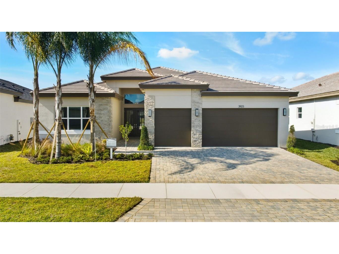 3923 Corsica Place Wesley Chapel FL 33543 TB8381732 image1