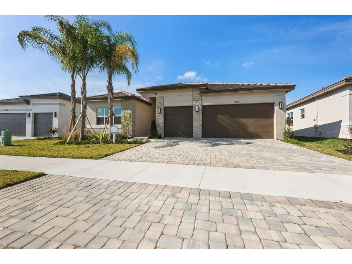 3923 Corsica Place Wesley Chapel FL 33543 TB8381732 image2