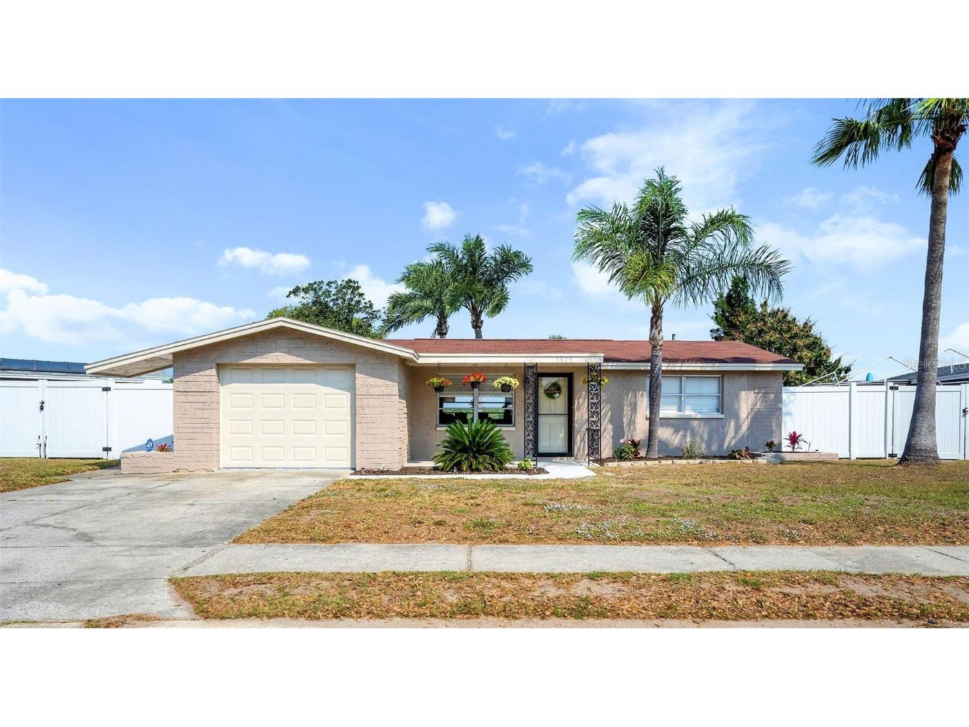 3923 Holiday Lake Drive Holiday FL 34691 W7853763 image1