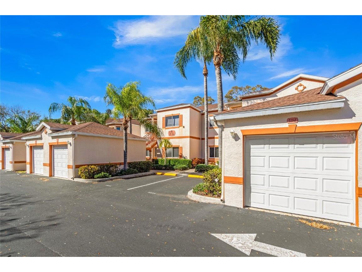 3923 Mediterranea Circle #211 Sarasota FL 34233 L4946029 image1